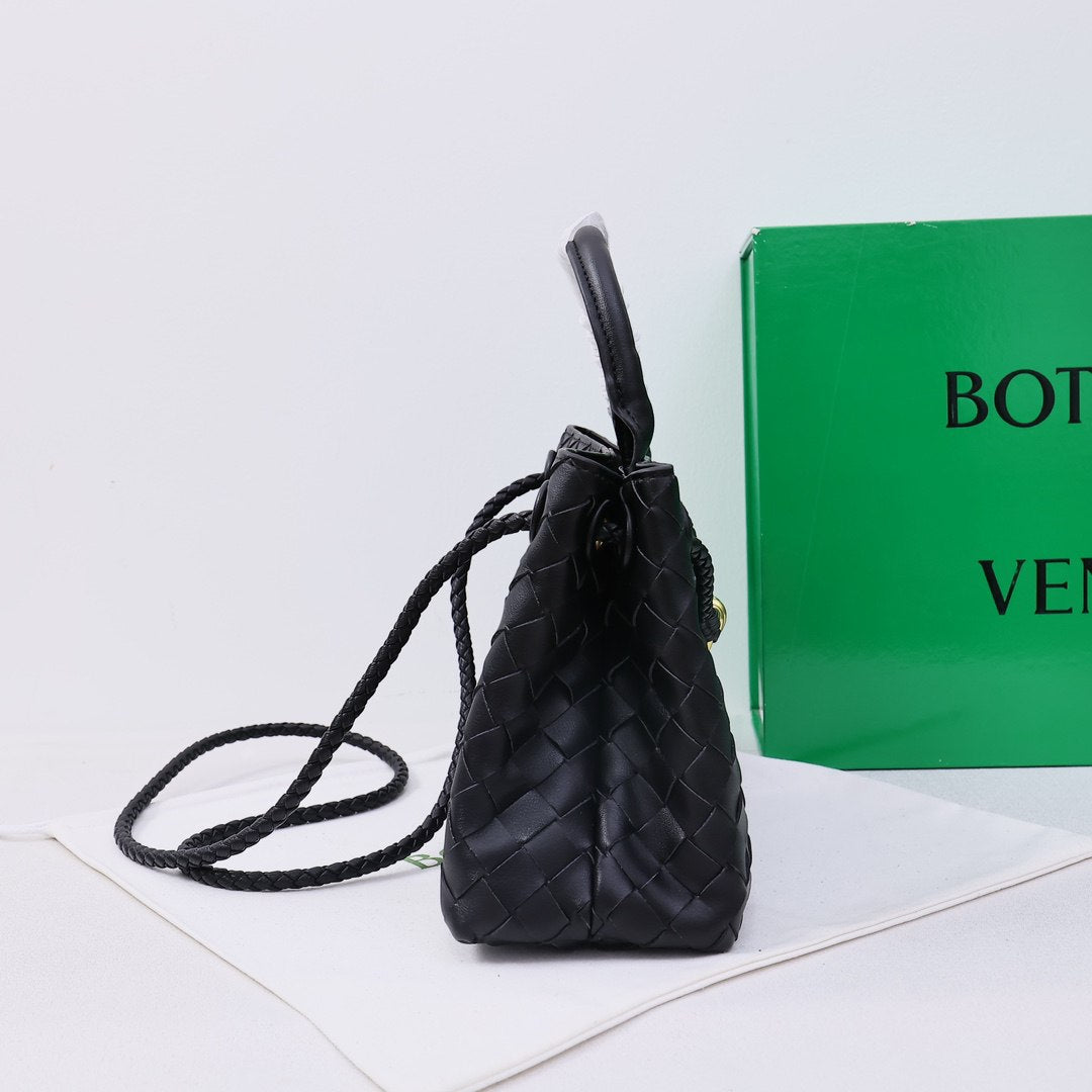 حقيبة Andiamo من Bottega Veneta