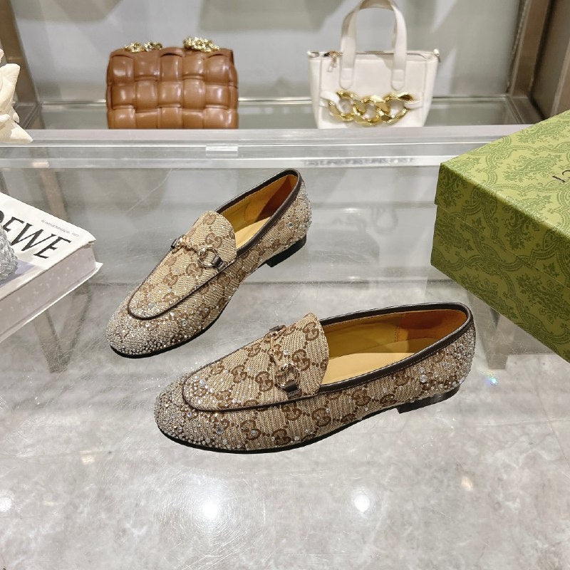 حذاء لوفرز من تصميم  GUCCI JORDAAN