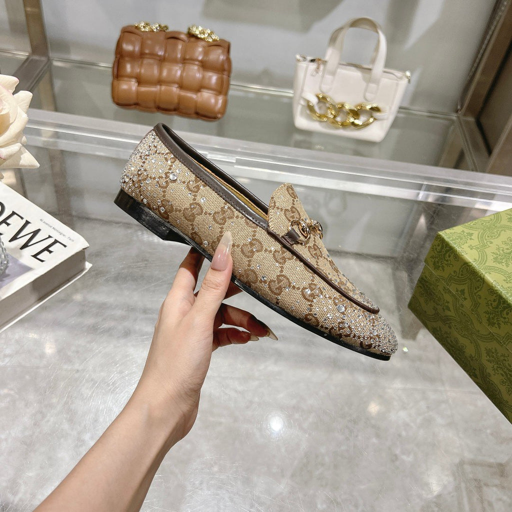 حذاء لوفرز من تصميم  GUCCI JORDAAN