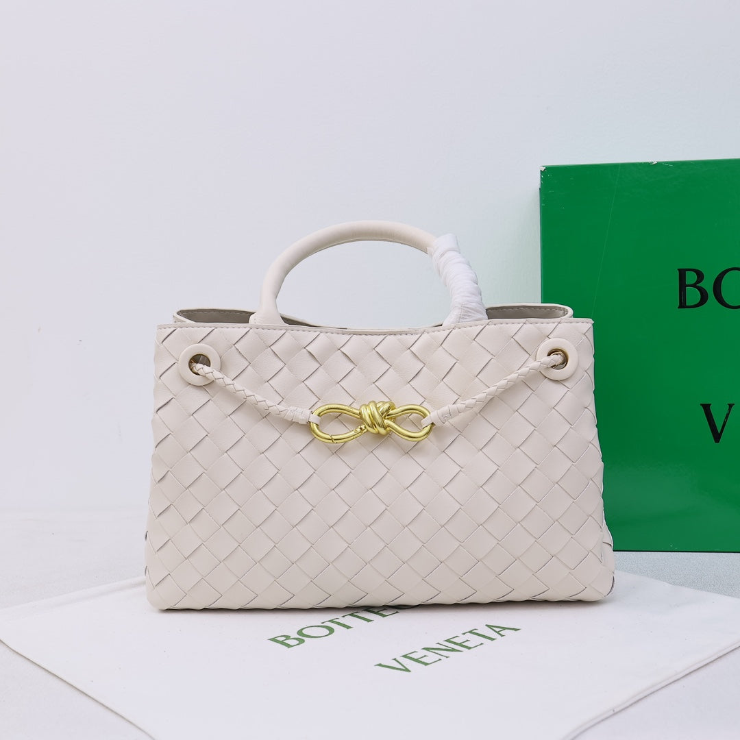 حقيبة Andiamo من Bottega Veneta