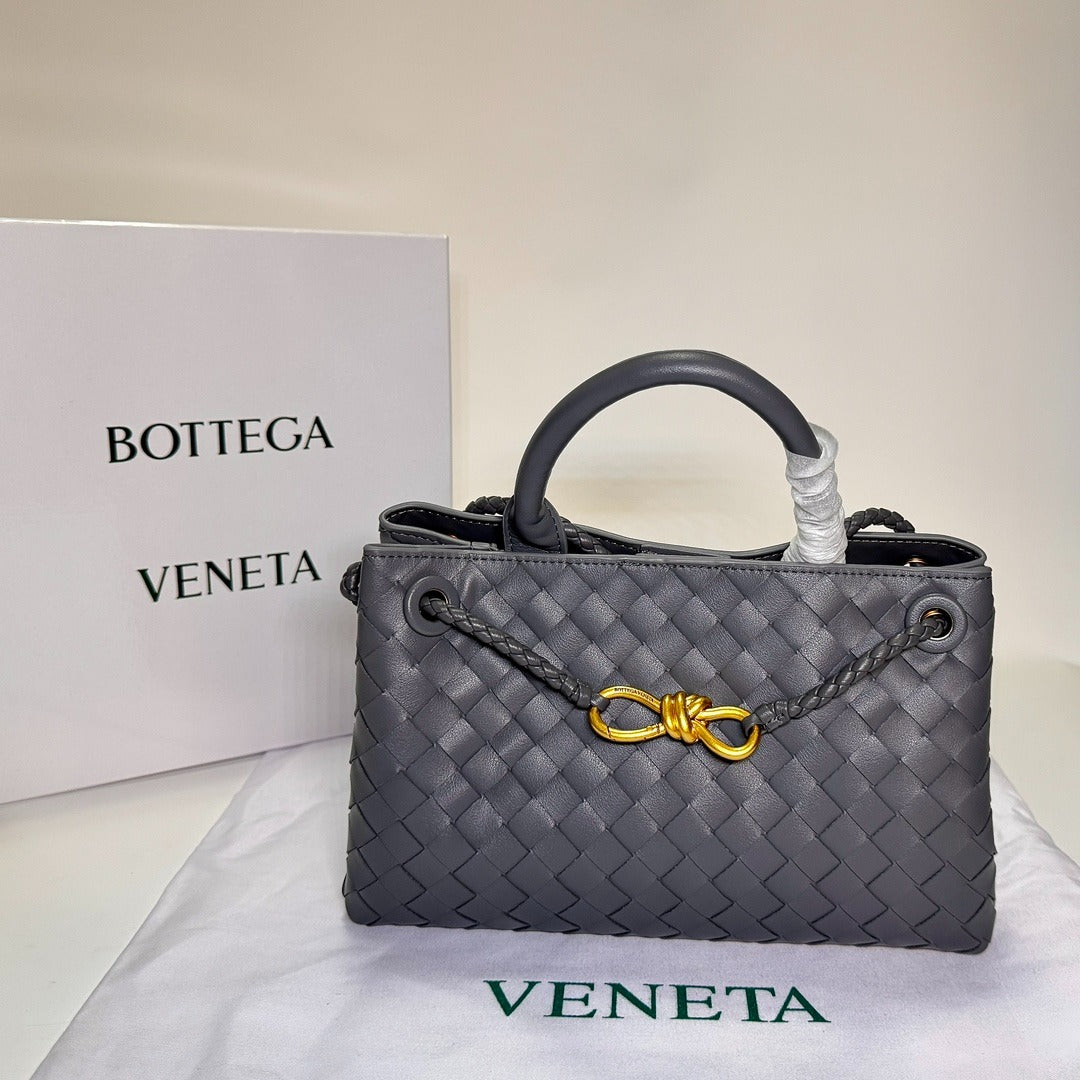 حقيبة Andiamo من Bottega Veneta