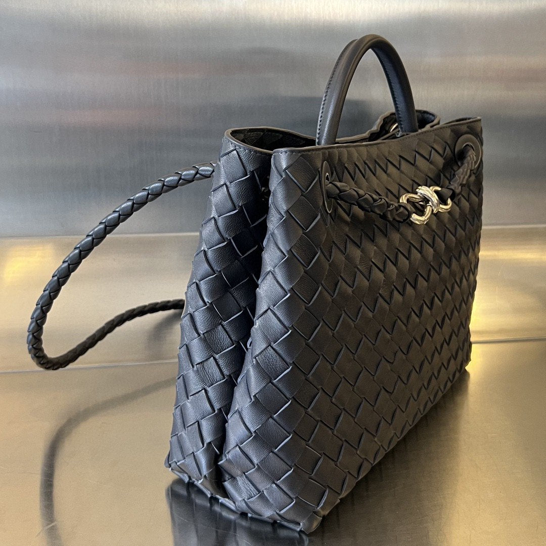 حقيبة Andiamo من Bottega Veneta