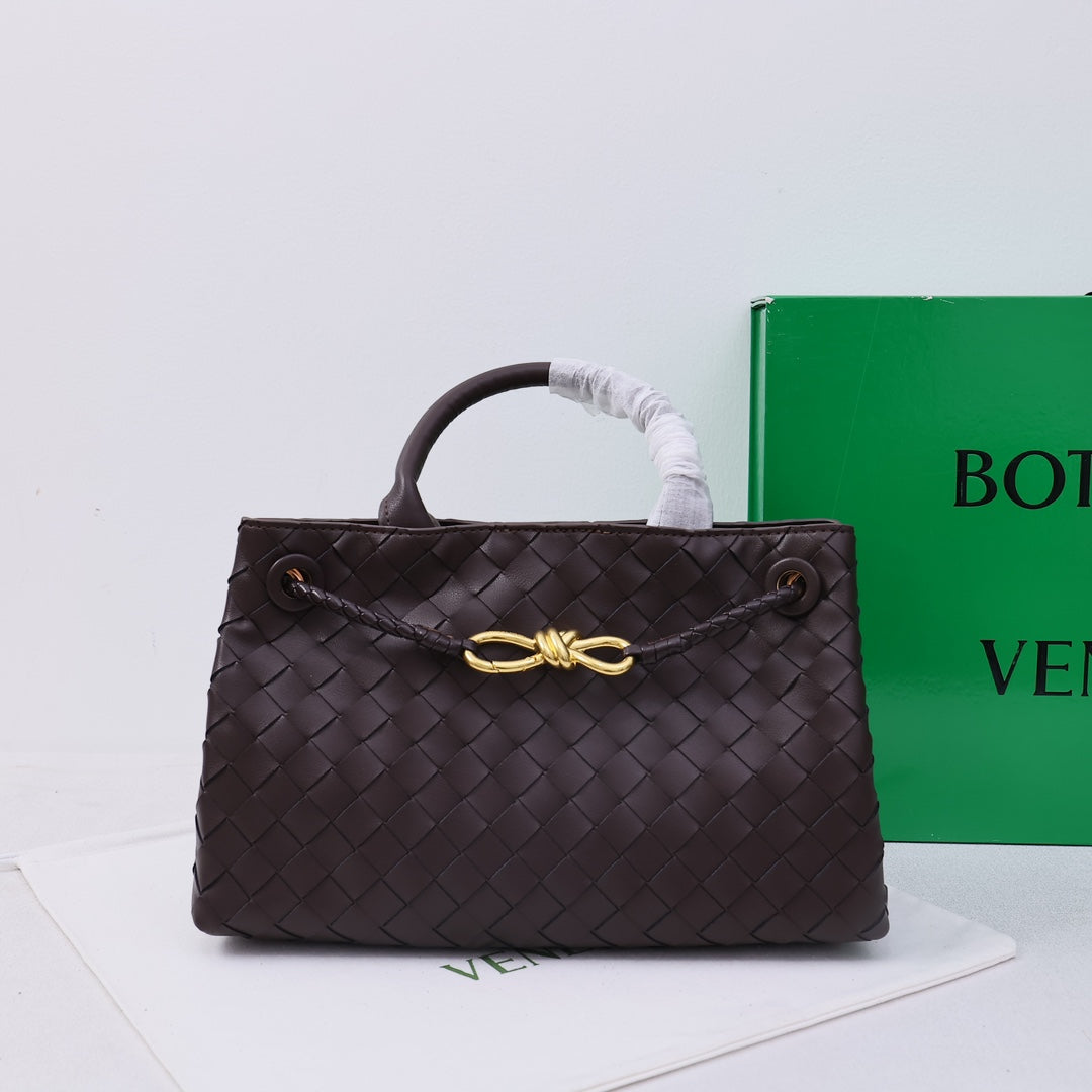 حقيبة Andiamo من Bottega Veneta
