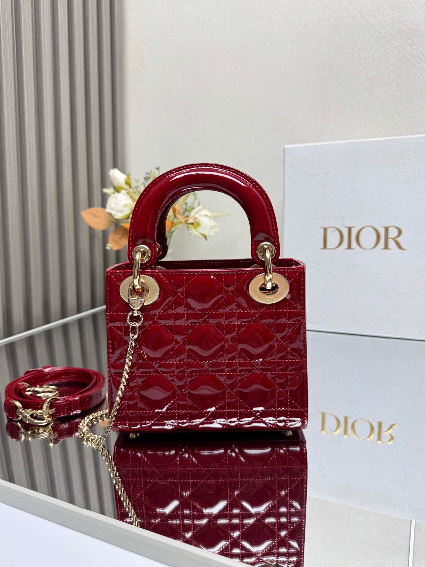 حقيبة Lady من Dior
